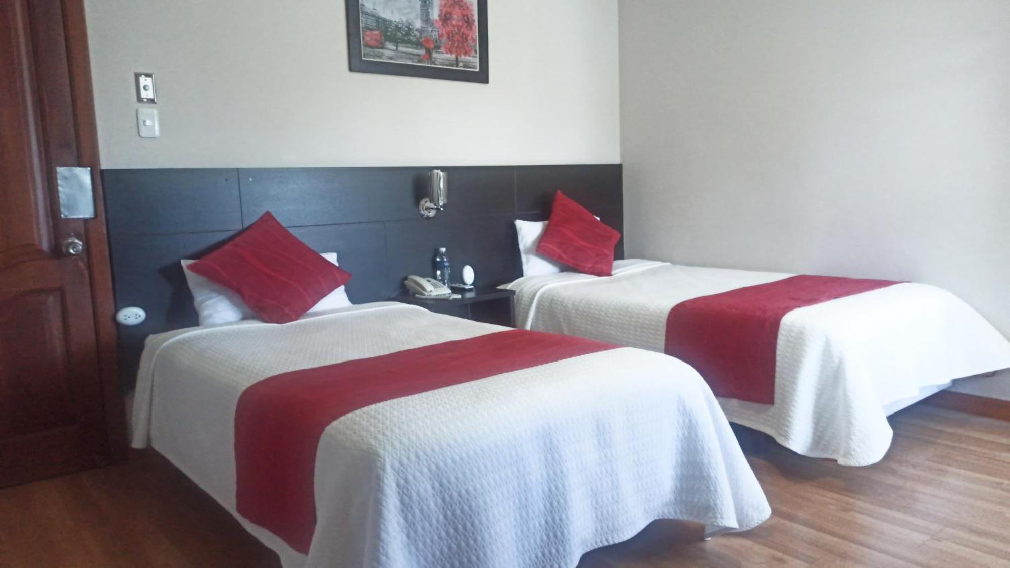 Hotel Versailles Ambato Zewnętrze zdjęcie